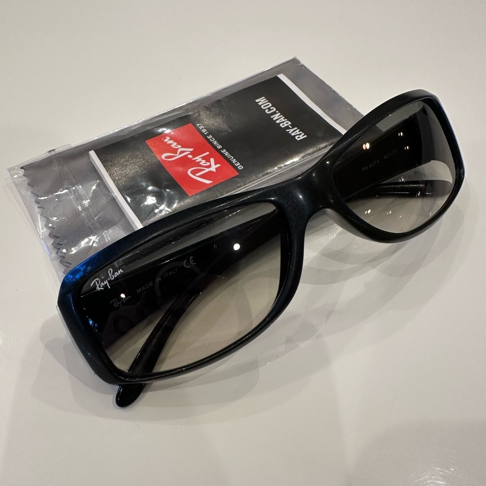 90s Style Vintage Ray Ban Sunglasses